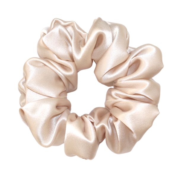 طقم ساتان فاخر للعناية بالشعر والبشرة