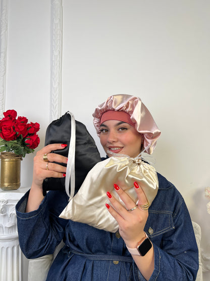 طقم الساتان الفاخر للعناية بالشعر والبشرة